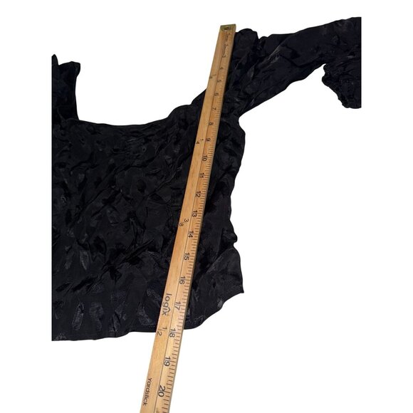 Leyden Black Textured Long Sleeve Cropped Top Medium - Picture 8 of 9